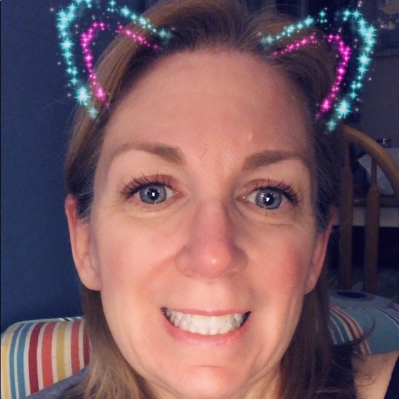 Meet your Posher, Colleen - Picture 4 of 4